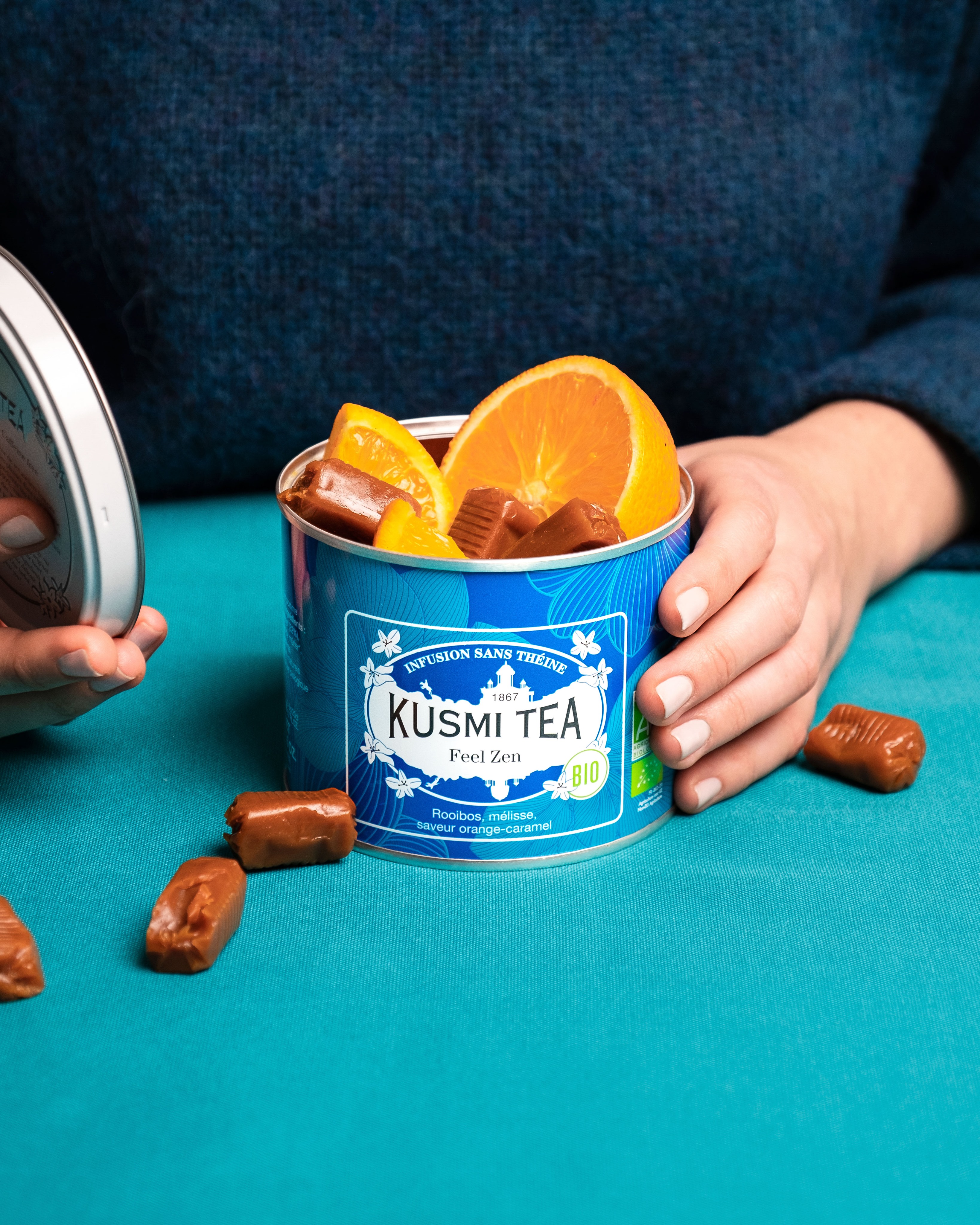 Chez Kusmi, on aime le caramel avec Feel Zen, l’infusion bio goût caramel !